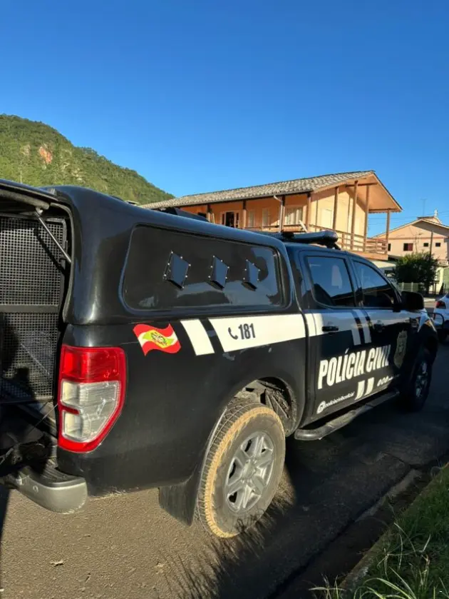 Polícia Civil de Turvo cumpre mandados em Morro Grande e prende autor