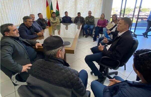 Santa Rosa do Sul: Deputado Weber recebe agradecimento por destinação de recursos