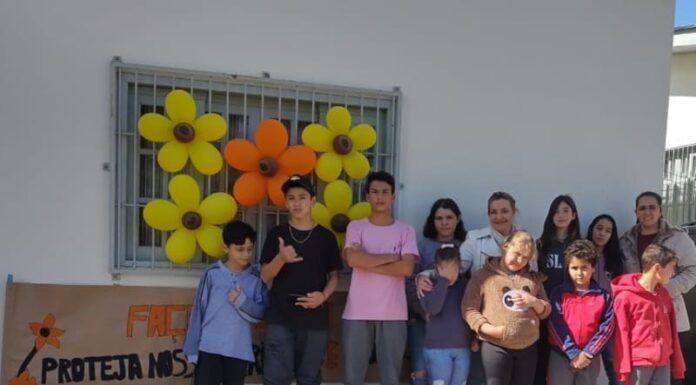 Jacinto Machado: alunos participam de projeto para chamar a atenção para o dia nacional de combate ao abuso e à exploração sexual