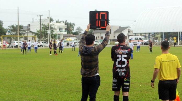 Campeonato Municipal de Jacinto abre com goleada