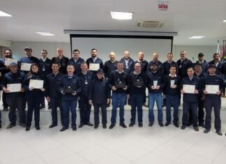 PROGRAMA JUBILADOS DA COOPERJA HOMENAGEIA COLABORADORES POR TEMPO DE SERVIÇO