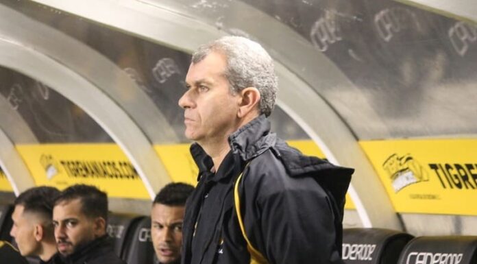 Cláudio Tencati destaca poder de reação e obediência do Criciúma para voltar a vencer na Série B
