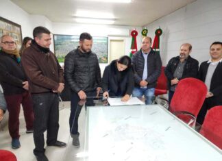 Prefeitura de Sombrio autoriza início das obras de recuperação da rua Padre João Reitz