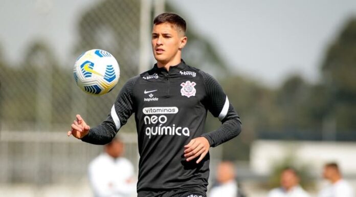 Grêmio tem interesse em Mateus Vital e prepara investida pelo meia do Corinthians