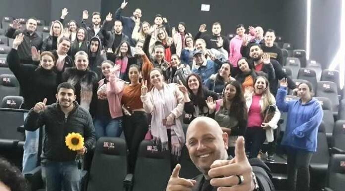 Colaboradores do Shopping Japonês recebem super palestra de vendas