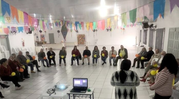“Roda de conversa” é estratégia para tratar de violência contra idosos, em Jacinto Machado