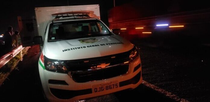 Caminhoneiro morre em acidente na BR 101 em Maracajá