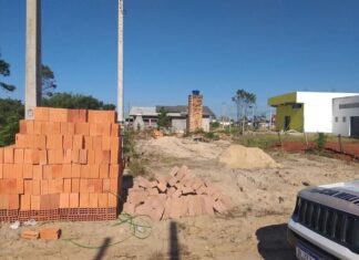 Confusão em terreno de Passo de Torres vira caso de polícia