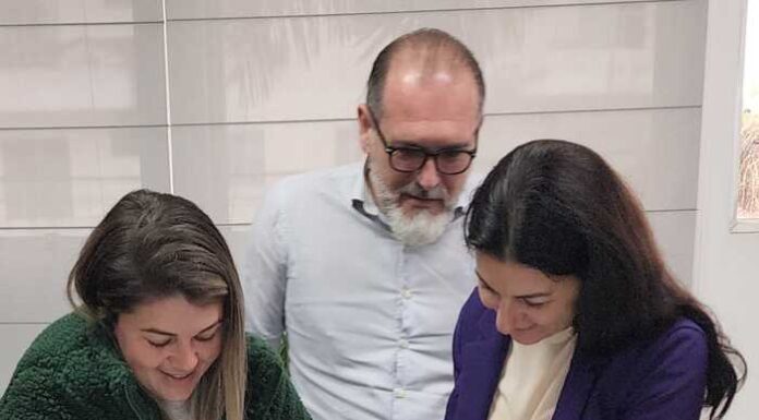 Sombrio assina maior convênio da história com ONG Olhinhos de Mel