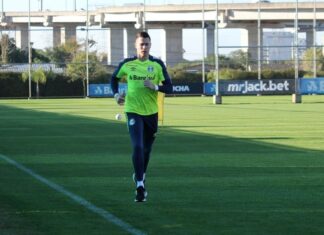 Brenno passa por novo exame e tem retorno ao Grêmio previsto para o início de agosto