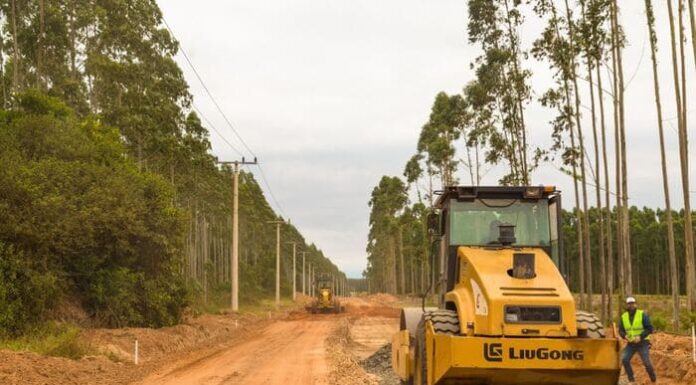Iniciam as obras de pavimentação asfáltica da BR 101 à Bellatorres