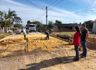 Prefeita Gislaine visita obras