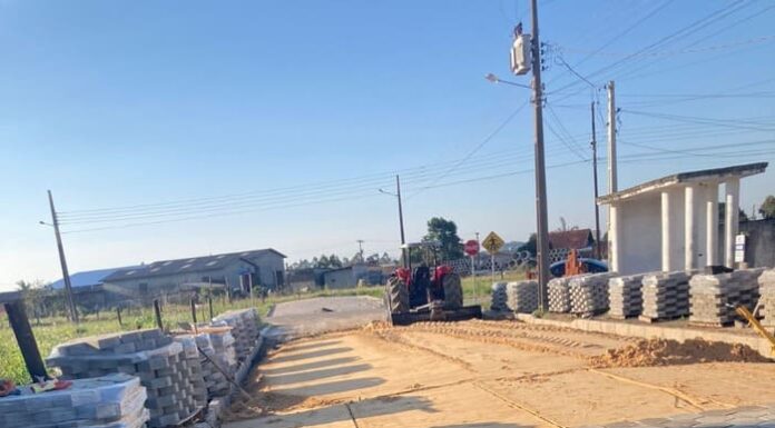Sombrio se transforma com obras em diversas ruas