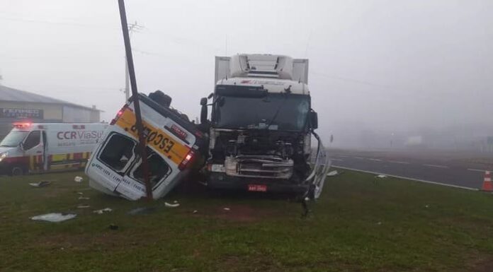 Passageira de transporte escolar morre em acidente na BR-386, em Estrela, diz PRF