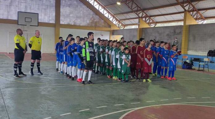 Jogos Escolares de Balneário Gaivota são abertos