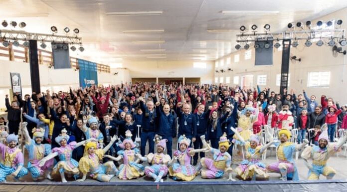 Cooperja promove evento cultural destacando a cooperação e encanta jovens e crianças