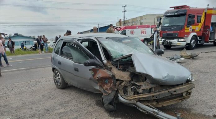 Motorista embriagada causa acidente no antigo traçado da BR 101