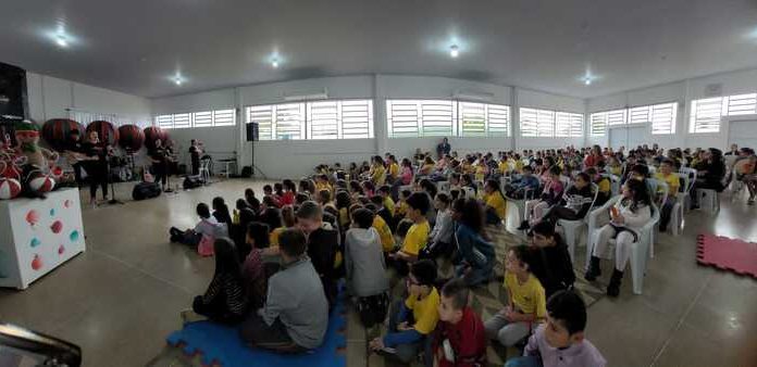 5ª Feira do Livro é sucesso em Sombrio