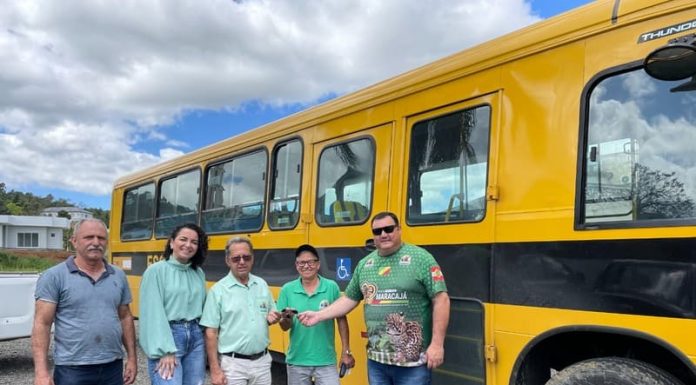 Maracajá adquire novo ônibus escolar