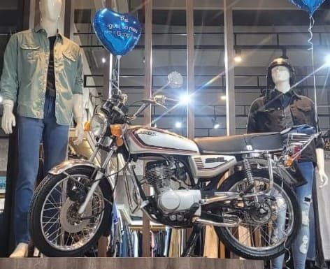Moto exposta em Sombrio viraliza após ser comprada para furar os bloqueios na BR 101