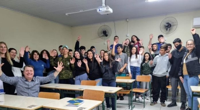 Ceprag promove palestra sobre Educação e Inteligência Financeira