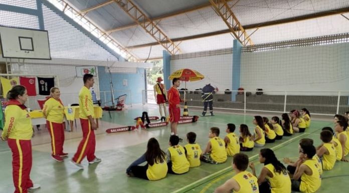 Projeto Golfinho forma turma em sua primeira edição em Jacinto Machado
