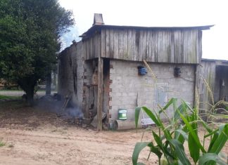 Estufa de fumo pega fogo em Turvo