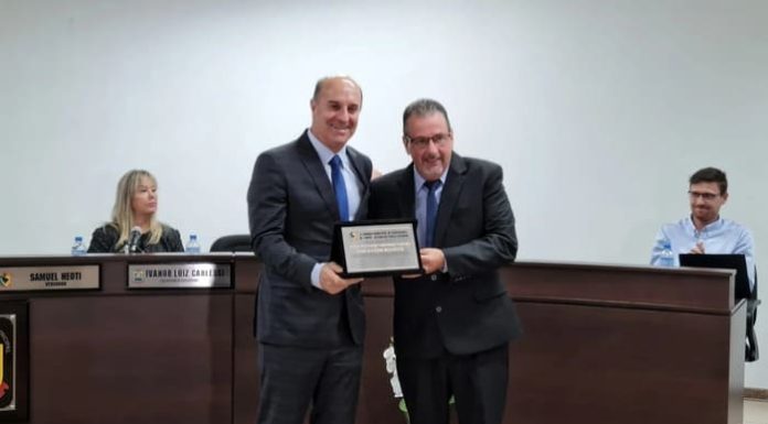 Turvo homenageia autoridades religiosas, políticas e judiciárias