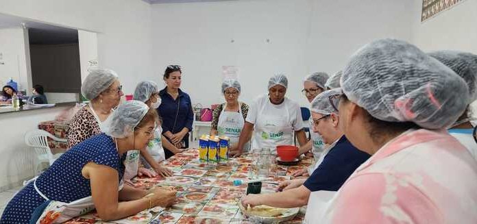 Prefeitura dá curso de Derivados do Leite para mulheres de programas sociais