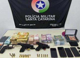 Autores de roubo a banco em Doutor Pedrinho são presos pela PM