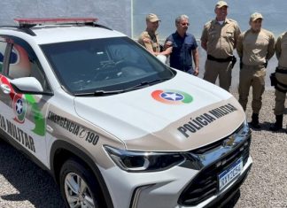 PM de Passo de Torres recebe viatura blindada