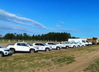 Frota renovada em exposição para quem chega ao Balneário Gaivota!