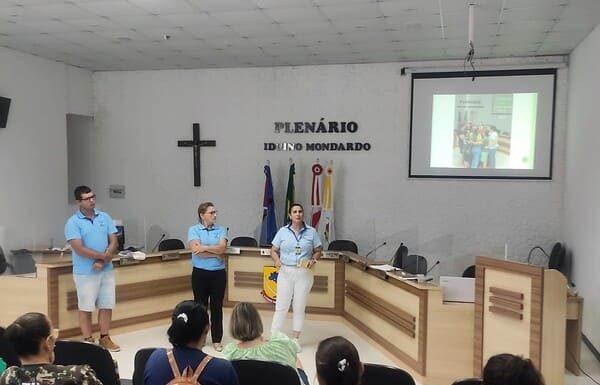 Equipe técnica do CRAS de Timbé do Sul recepciona equipe para início das atividades