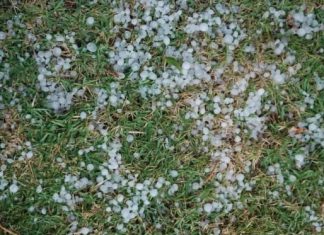 Granizo atinge região próxima à serra no interior de Jacinto Machado