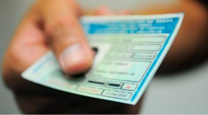 STF determina apreensão de CNH e de passaporte de inadimplentes