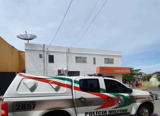 Homem que extorquia e ameaça pessoas no centro de Sombrio e detido pela PM