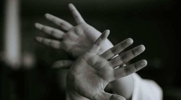 Homem agride covardemente a esposa e acaba preso em Praia Grande