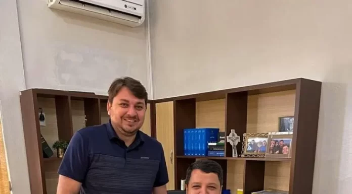 Prefeito de Praia Grande entra em férias e vice assume