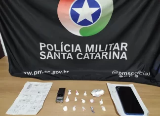 PM apreende drogas e detém suspeito de tráfico em Sombrio