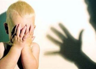 Mulher denúncia namorado por maus tratos contra seu filho