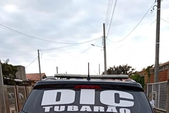 DIC de Tubarão, apreende celulares roubados, e identifica um dos autores do roubo às Casas Bahia do Farol Shopping.