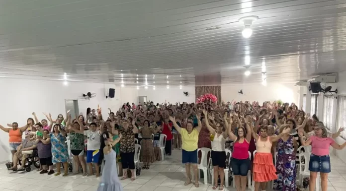 Encontro realizado em Jacinto Machado contou com música ao vivo, palestra e café