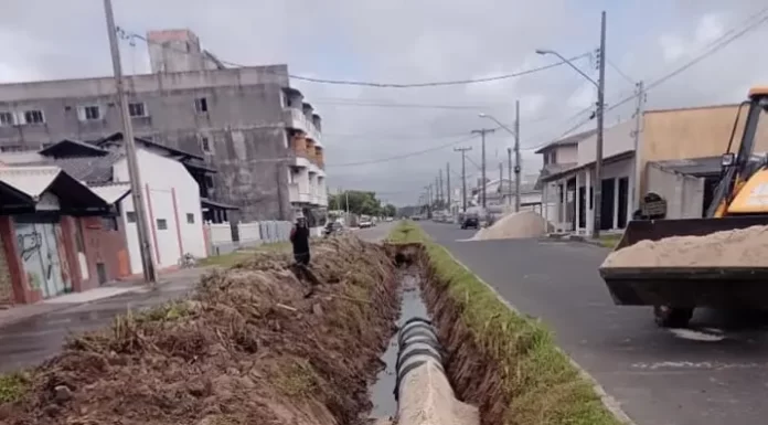 Balneário Gaivota inicia drenagem na 2ª Avenida