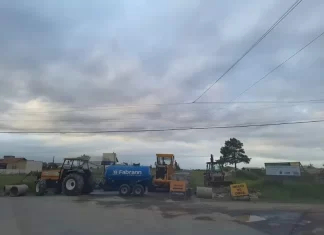 Baterias e cabos são furtados de máquinas de empreiteira em Balneário Gaivota tem