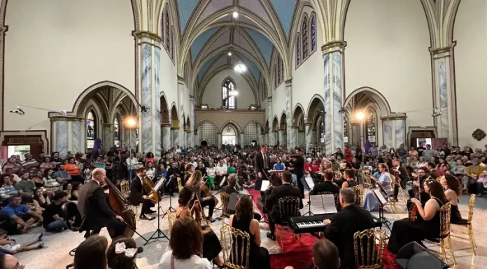 Sombrio celebra seus 69 anos com a Camerata e Feira Artesanal