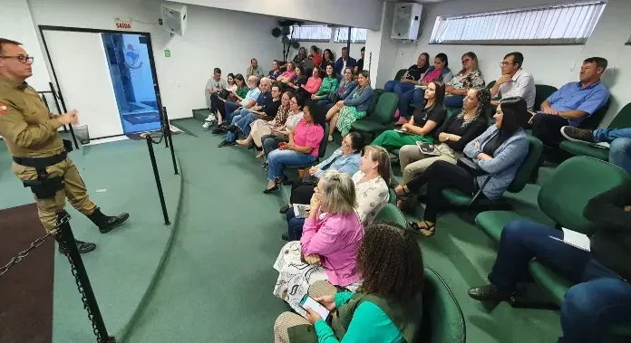 Sombrio: Debate sobre segurança nas escolas reforça a importância da parceria entre polícia, pais e escolas