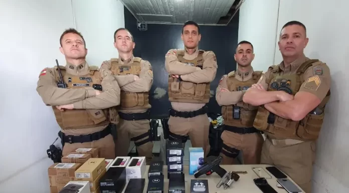 Polícia Militar prende cinco assaltantes e recupera aproximadamente R$ 100.000 em produtos roubados
