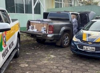 Cigarros contrabandeados do Paraguai são apreendidos em SC