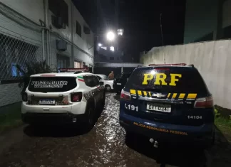 Ação conjunta da PRF e PM resulta na detenção de suspeitos de furtos e na prisão de foragido da justiça