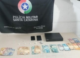 PM prende mulher acusada de tráfico de drogas no interior de Araranguá